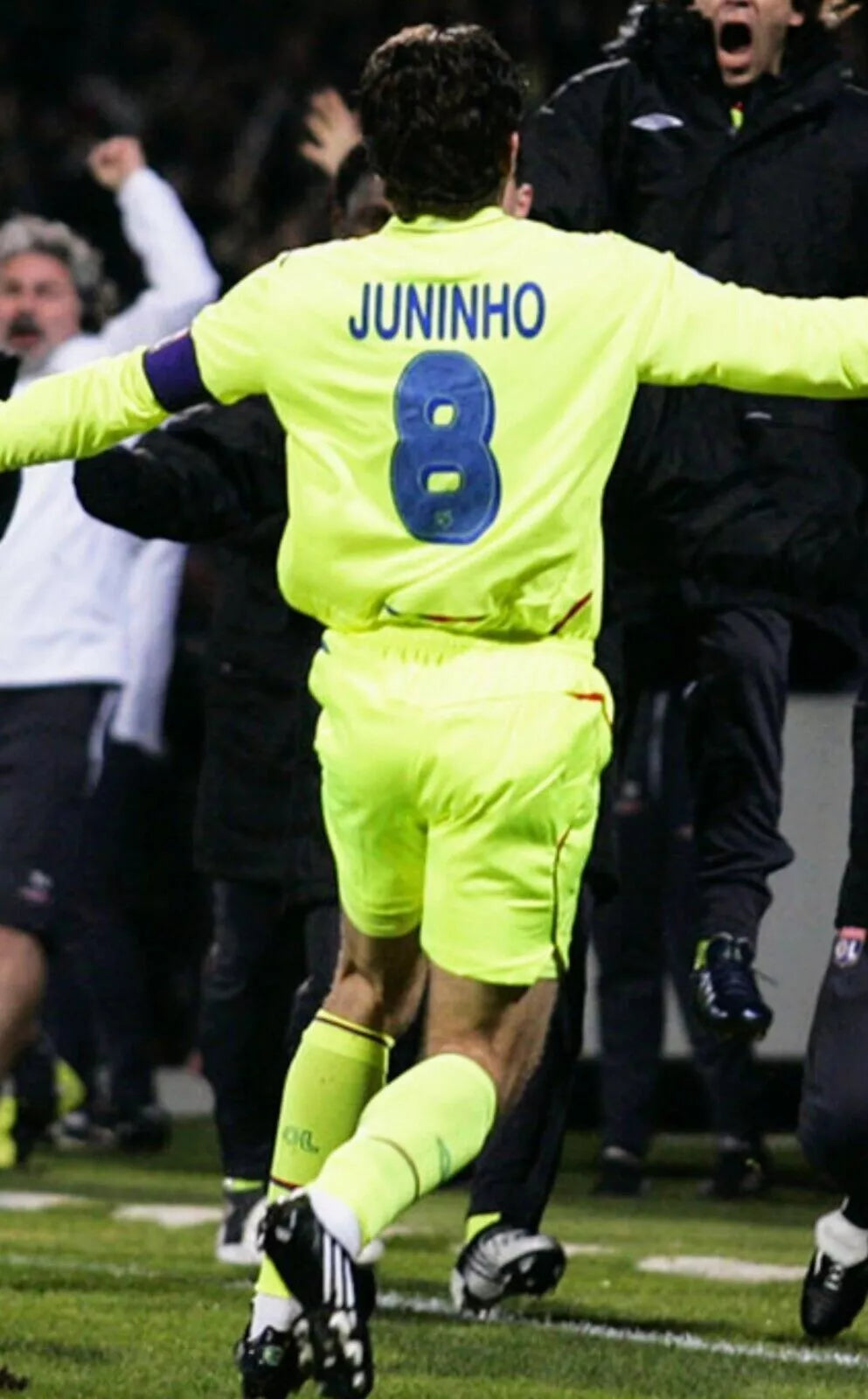 Kit / Lyon 2008 2009 JUNINHO #8 / Europe Champions League