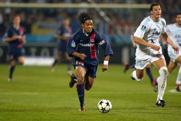 Kit /  Flocage Ronaldinho #10 PSG Home 2002-2003