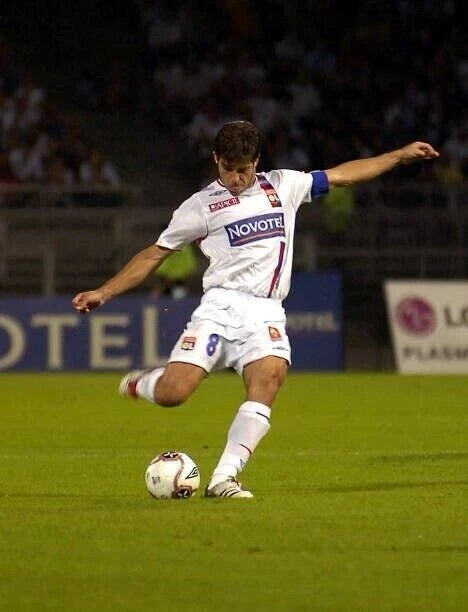 Kit / Flocage Lyon 2002 à 2007 JUNINHO #8 Home