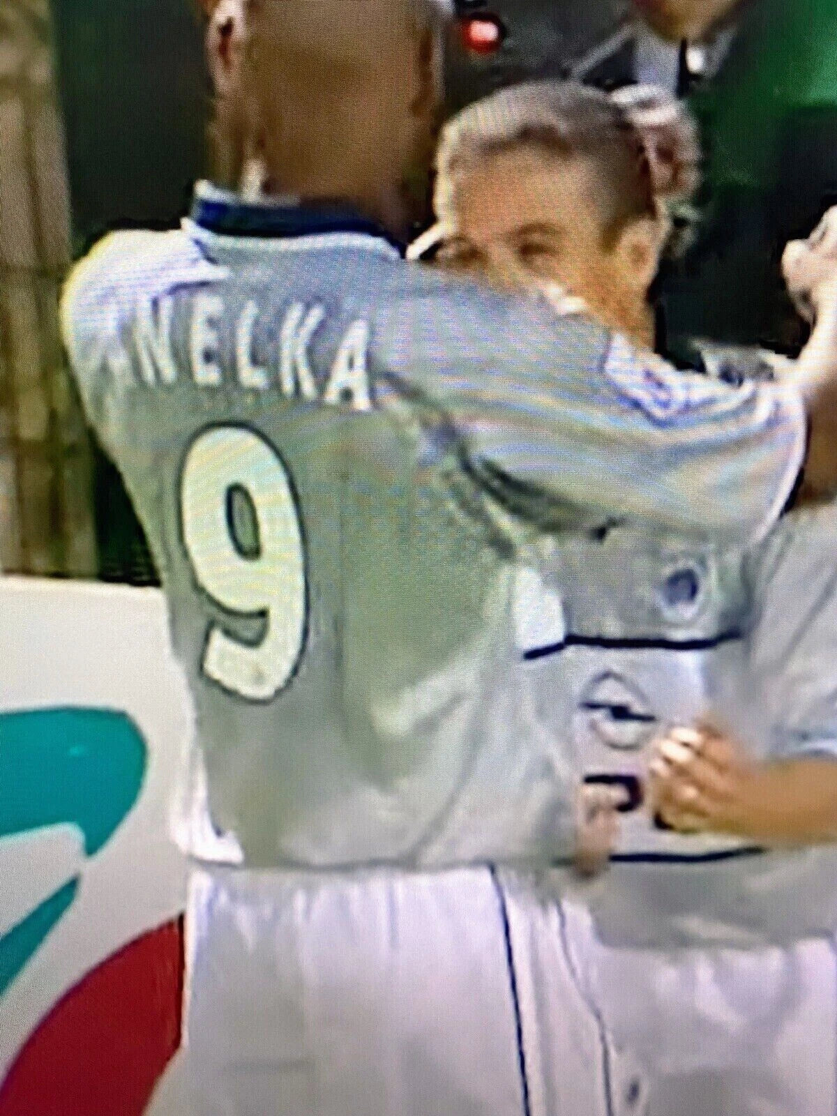 Kit / Flocage Anelka #9 PSG Home / Away 2000-2001