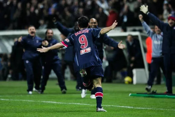 Kit / Flocage Pauleta #9 PSG Home 2004-2005