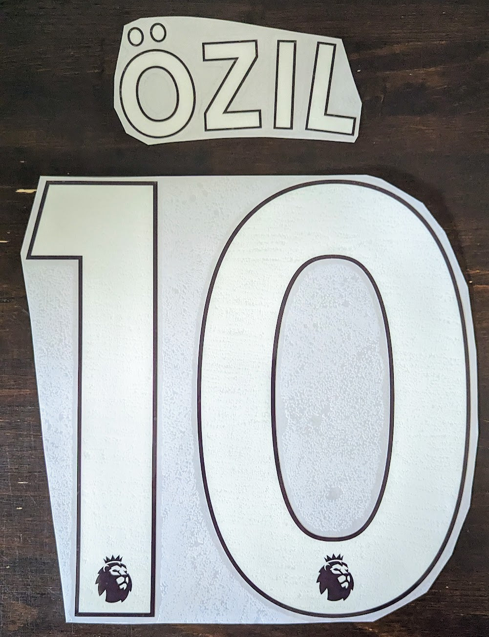 Kit / Flocage Arsenal 2018 à 2020 OZIL #10 Home - Away
