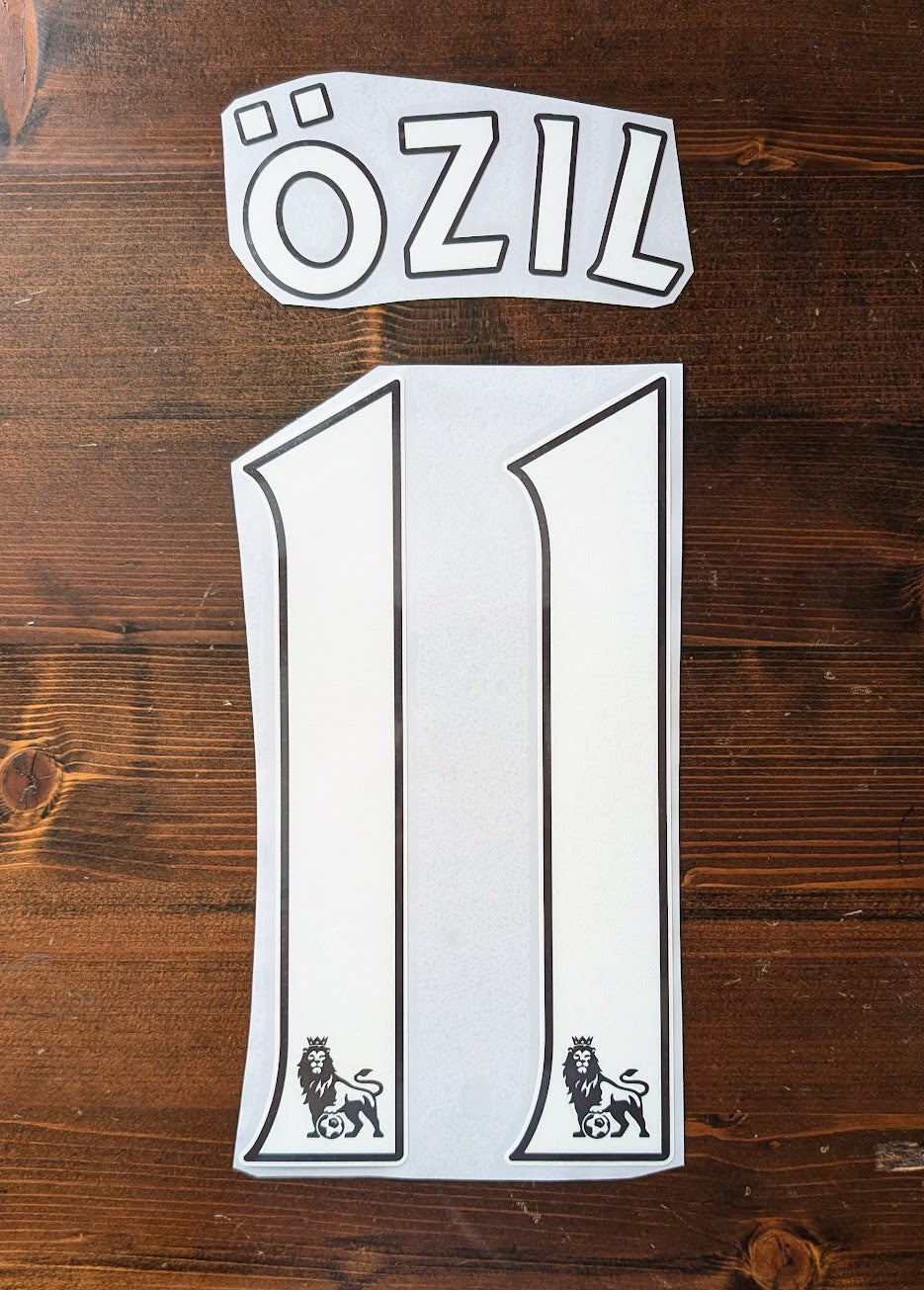 Kit / Flocage Arsenal 2013 à 2018 OZIL #11 Home - Away