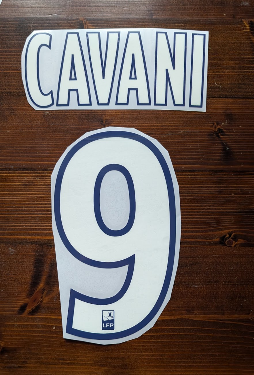 Kit / CAVANI #9 PSG Away 2016 / 2017 + Ooredoo