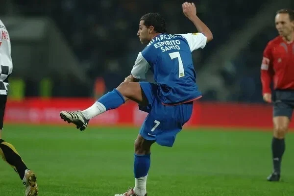 Kit / Flocage Fc Porto 2006 à 2008 QUARESMA #7 Home