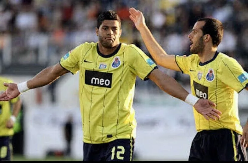 Kit / Flocage Fc Porto 2010 2011 HULK #12 Away