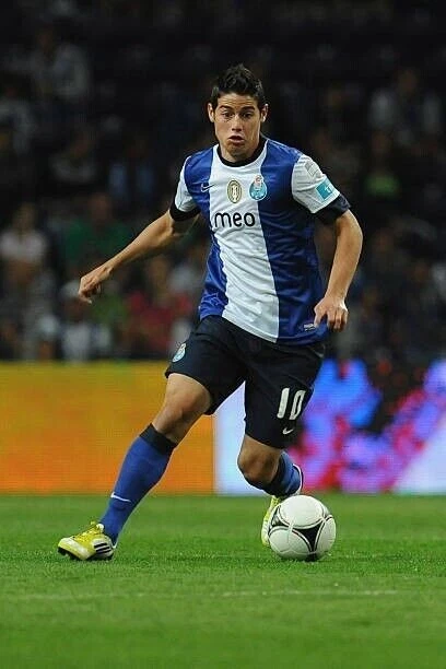 Kit / Flocage Fc Porto 2012 2013 JAMES #10 Home-Away