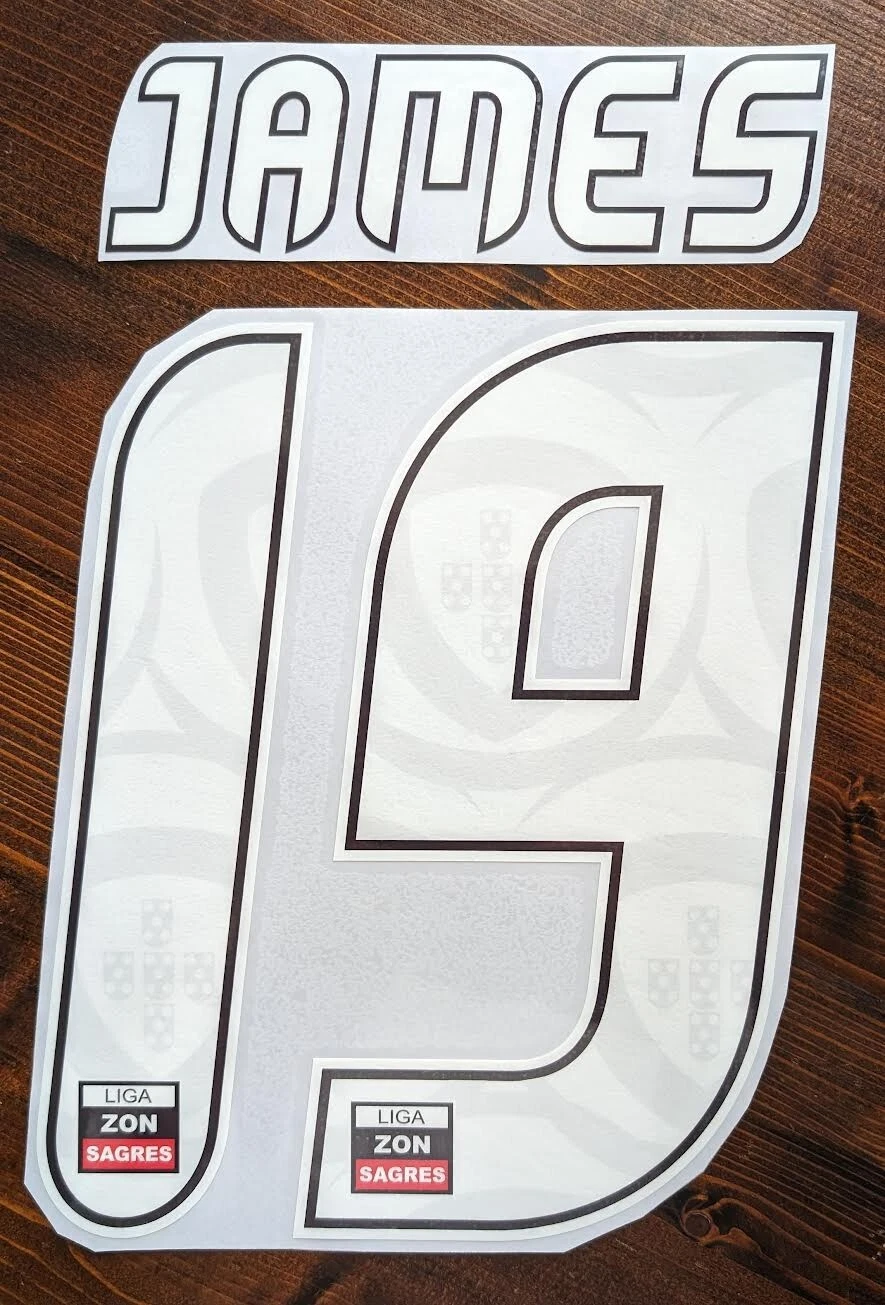 Kit / Flocage Fc Porto 2010 à 2012 JAMES #19 Home