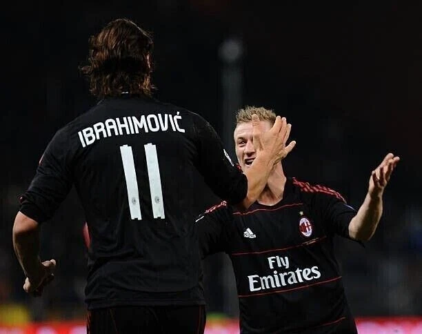 Kit / Flocage Ac Milan 2010 2011 IBRAHIMOVIC #11 Home-Away