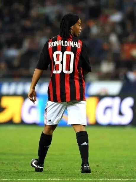 Kit / Flocage RONALDINHO #80 AC Milan Home 2008 / 2009