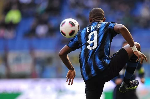 Kit / Flocage Inter Milano 2009 à 2011 ETO'O #9 Home