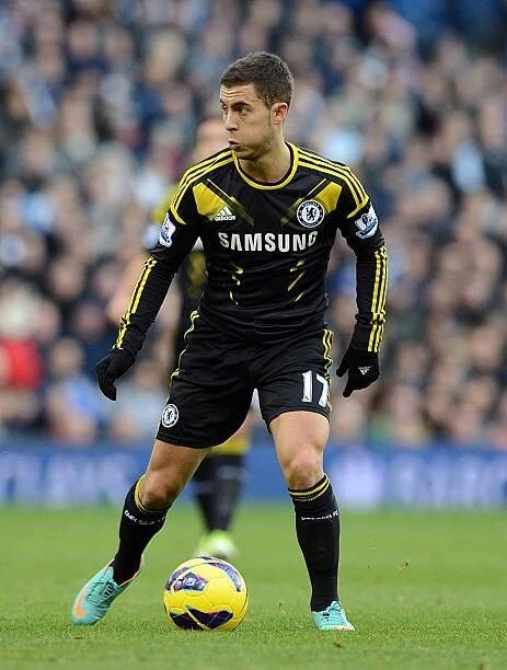 Kit / Flocage / Chelsea / Home-Third / HAZARD #17 / 2012 à 2014