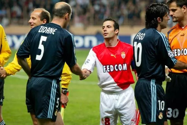 Kit /  Flocage ZIDANE #5 Away 2003 / 2005