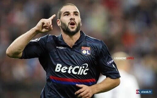 Kit / Lyon 2009 / 2010 / 2010 / 2011 LISANDRO #9 Away