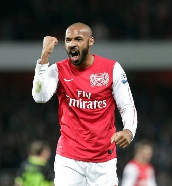 Kit / Flocage Arsenal 2011-2012 HENRY #12 Home
