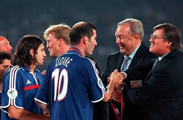 Kit / Flocage France Euro 2000 ZIDANE #10 Home