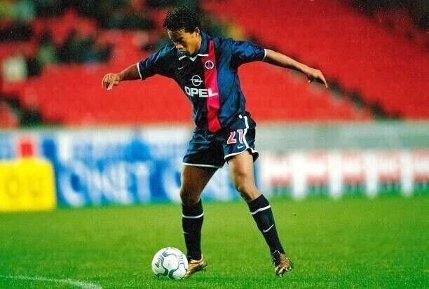 Kit / Flocage Ronaldinho #21 PSG Home 2001 2002