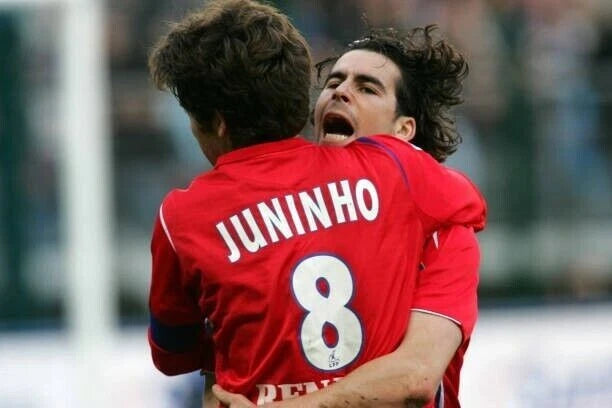 Kit / Flocage Lyon 2003 à 2007 JUNINHO #8 Away