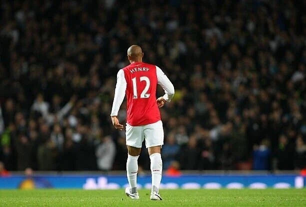 Kit / Flocage Arsenal 2011-2012 HENRY #12 Home