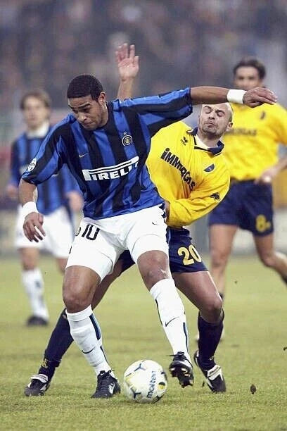 Kit / Inter Milan 2003 2004 ADRIANO #10 Home