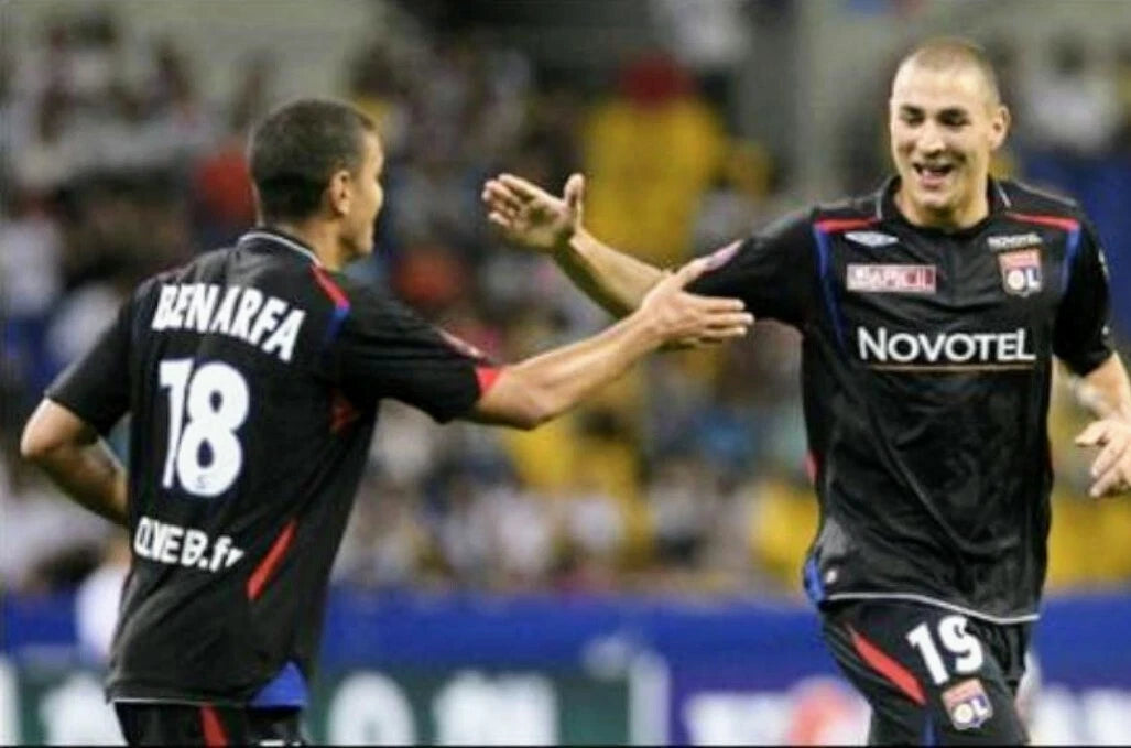Nameset / Flocage Lyon 2005 à 2007 BENZEMA #19 Away
