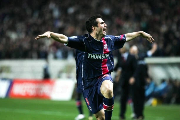 Kit / Flocage Pauleta #9 PSG Home 2004-2005