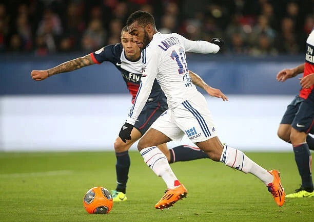 Kit / Lyon 2012 à 2014 LACAZETTE #10 Home