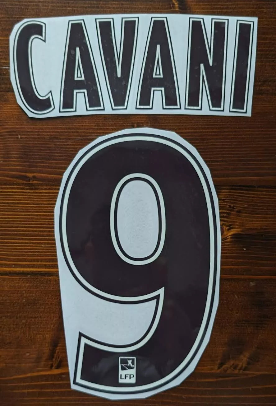 Kit / CAVANI #9 PSG Third 2016 / 2017 + Ooredoo