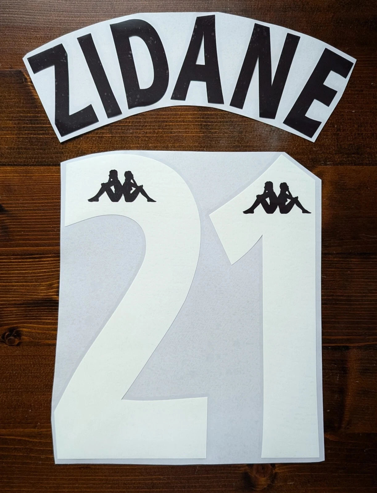 Kit / Flocage ZIDANE #21 Juventus 1997 / 1998 Home