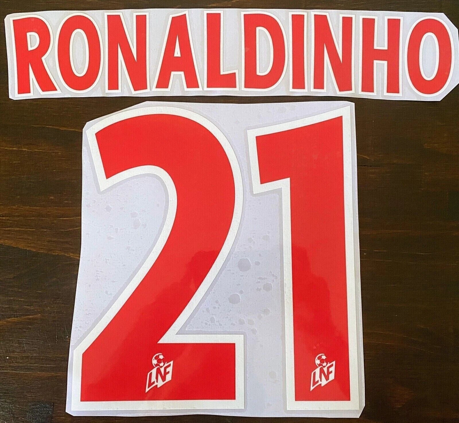 Kit / Flocage Ronaldinho #21 PSG Home 2001 2002