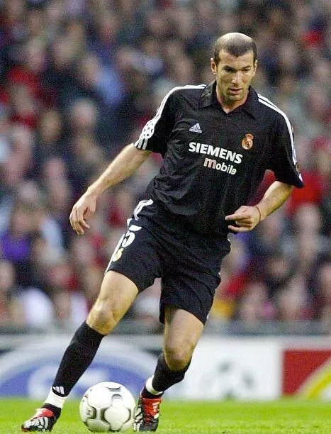 Kit /  Flocage ZIDANE #5 Away 2003 / 2005